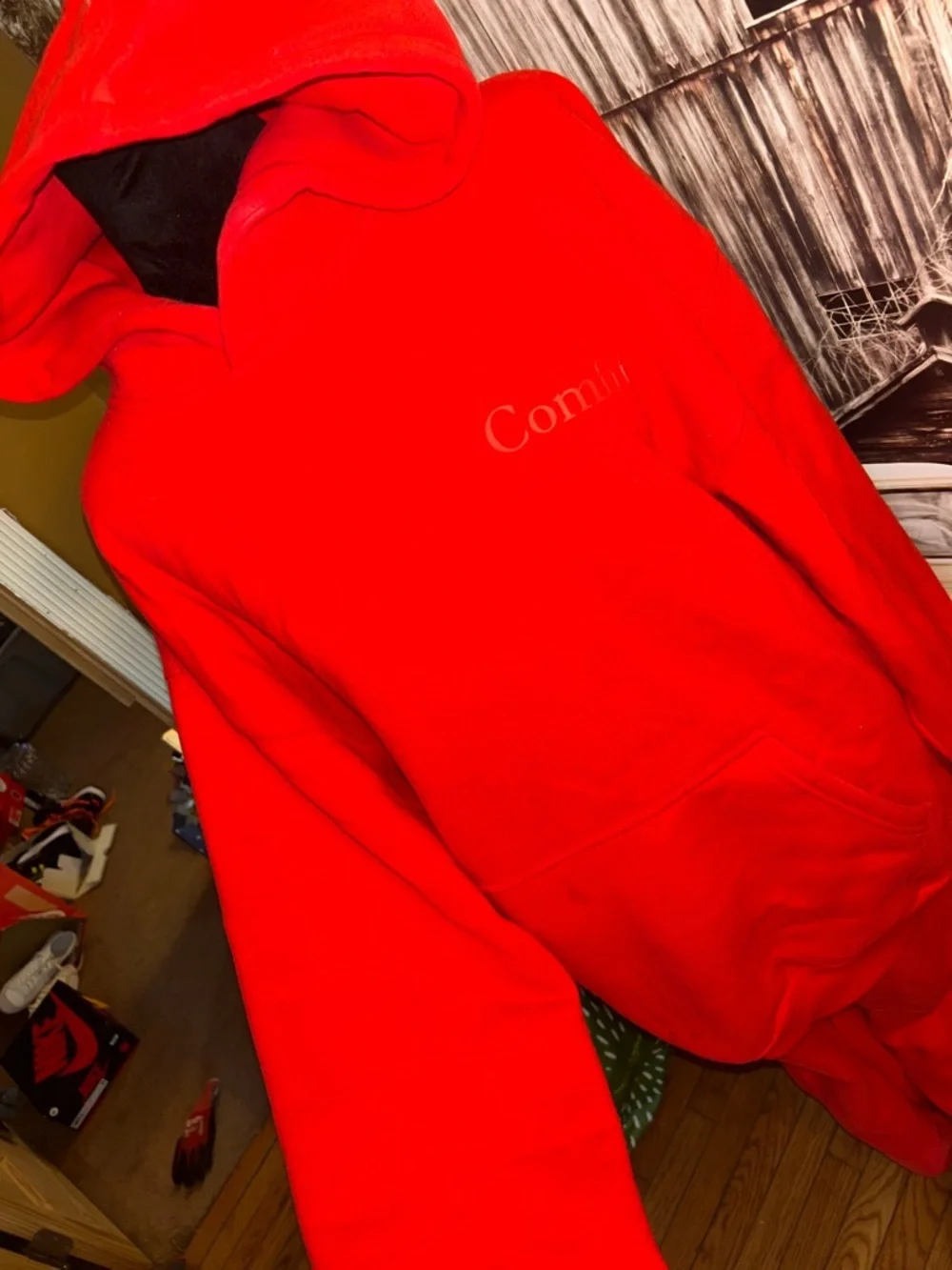 COMFRT Red LIMITED EDITION MATCHING SET  LIKE NEW M